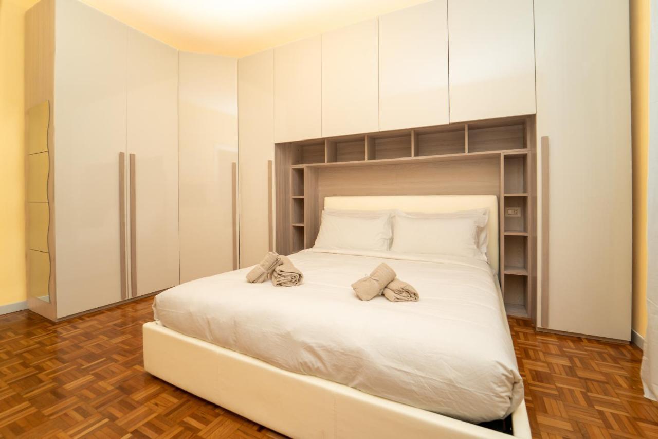 Trilocale Con Parcheggio Privato Apartment Milan Exterior photo