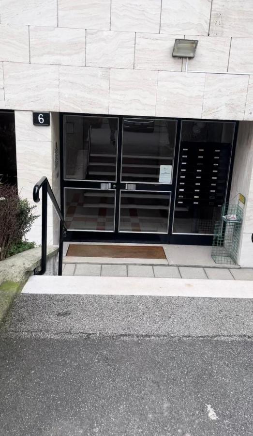 Trilocale Con Parcheggio Privato Apartment Milan Exterior photo